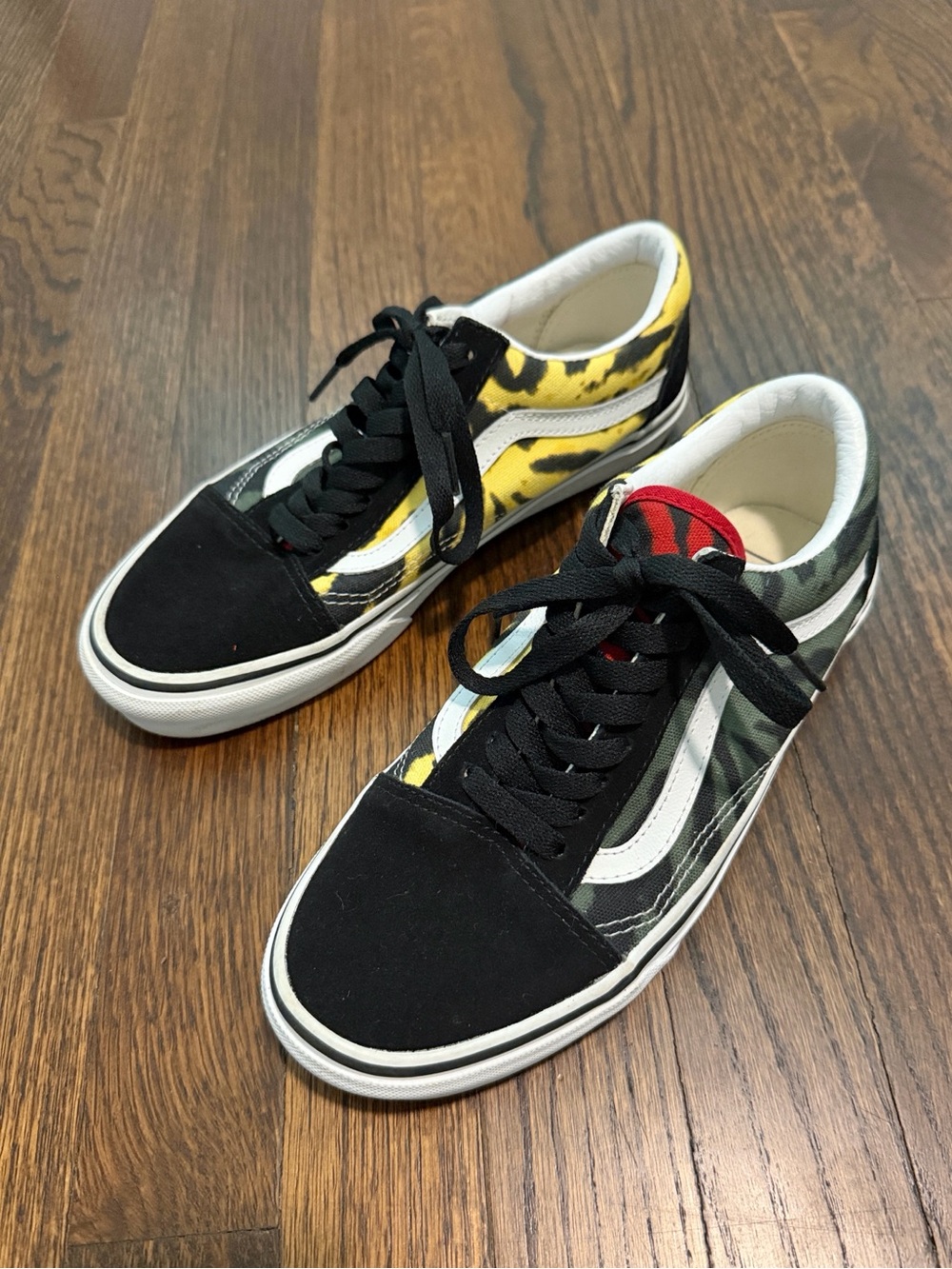 Black Tie-Dye Old Skools